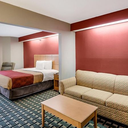 Econo Lodge Inn & Suites Peoria Illinois Экстерьер фото