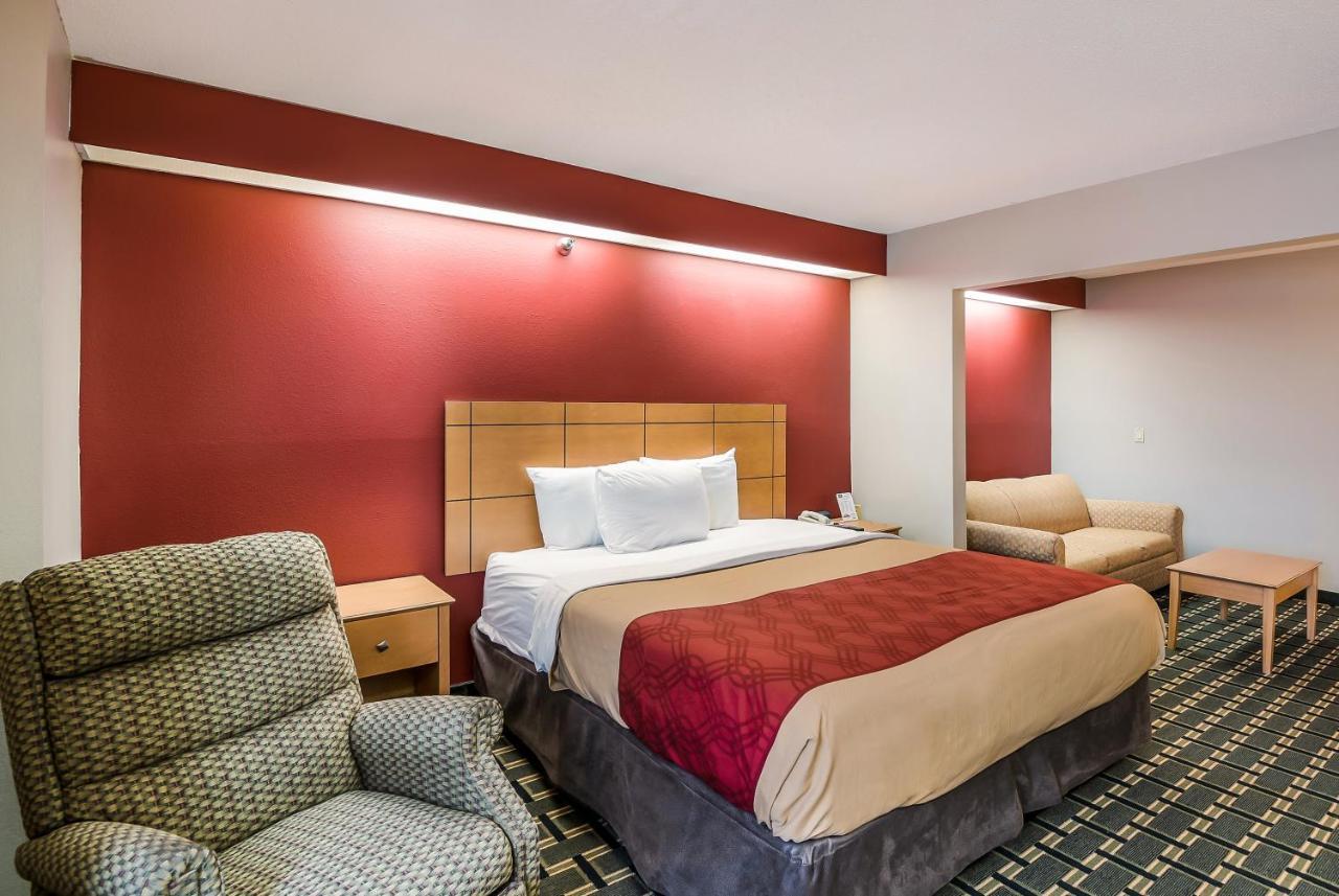 Econo Lodge Inn & Suites Peoria Illinois Экстерьер фото