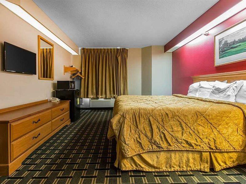 Econo Lodge Inn & Suites Peoria Illinois Экстерьер фото